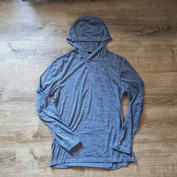 Lightweight hooded longsleeve - Picture 1 of 2